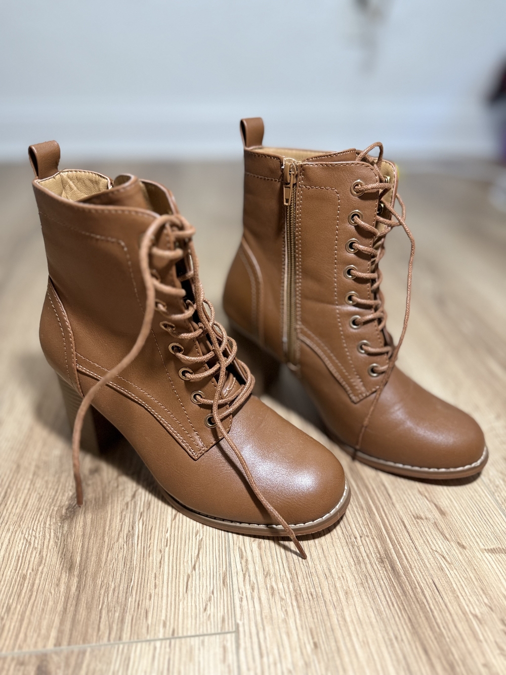 Women's Lace-Up Ankle Boots in Tan with Side Zip